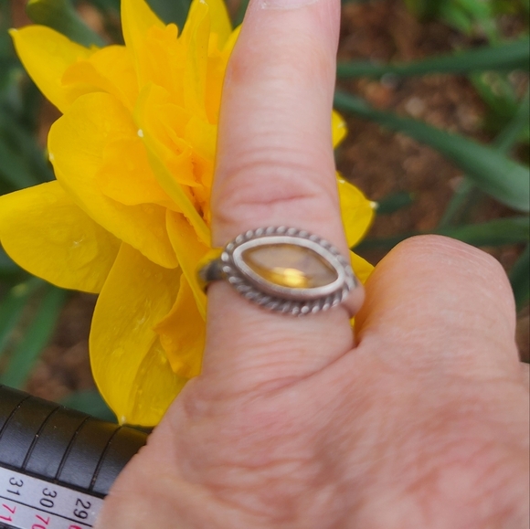 Vintage sterling yellow tanzanite ring 6 - Picture 1 of 10